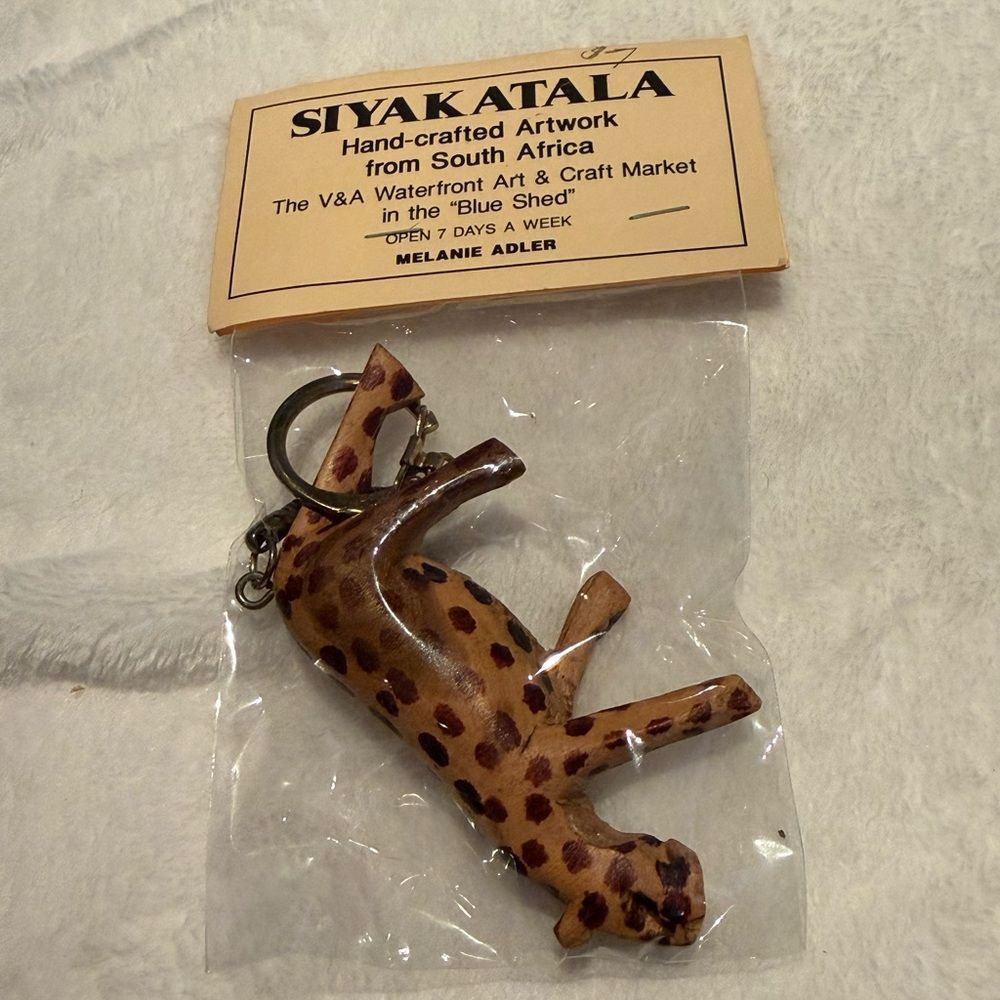 SIYAKATALA Handcrafted Keychain South Africa V&A Waterfront market ( blue she’d)